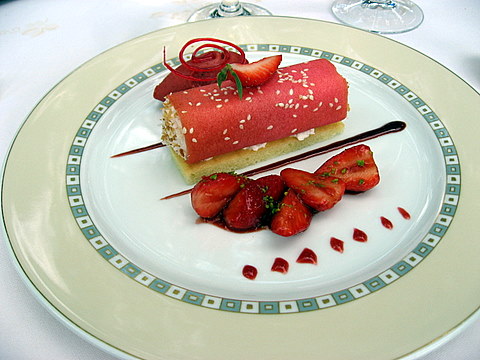 The dessert with fruit and side order